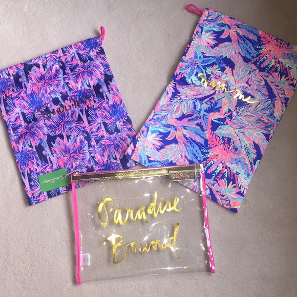 Lilly Pulitzer Handbags - Lilly Pulitzer paradise bound organizer